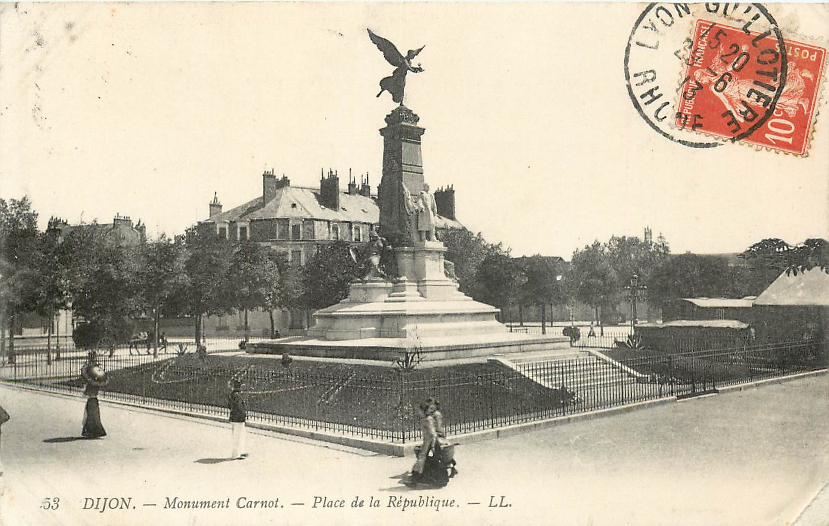 CPA Dijon - Monument Carnot - Place de la Republique
