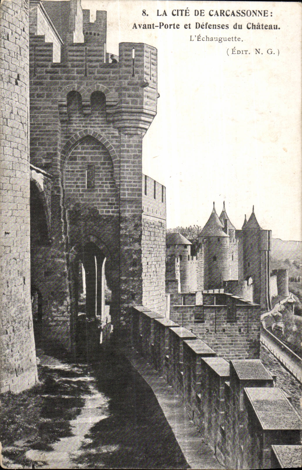 carcassonne - Avant Porte et Defenses du Chateau - CPA 