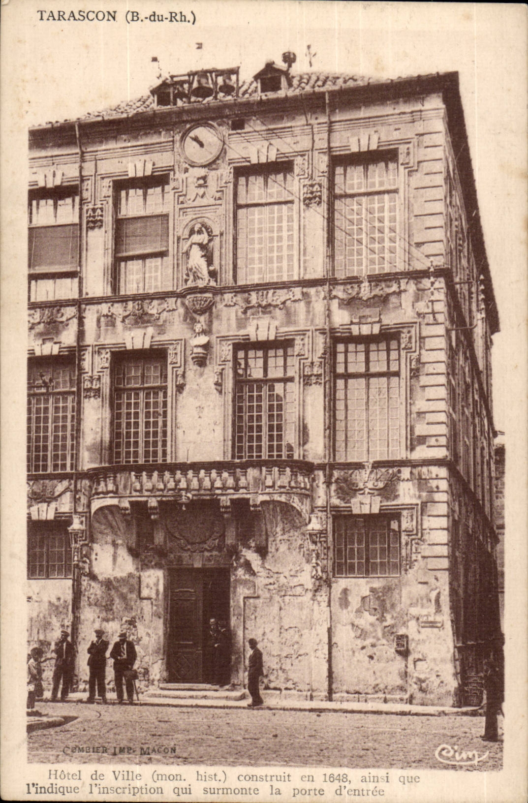 Tarascon (B.-du-Rh.) — Hôtel de Ville construit en 1648 — Combier Imp. Macon