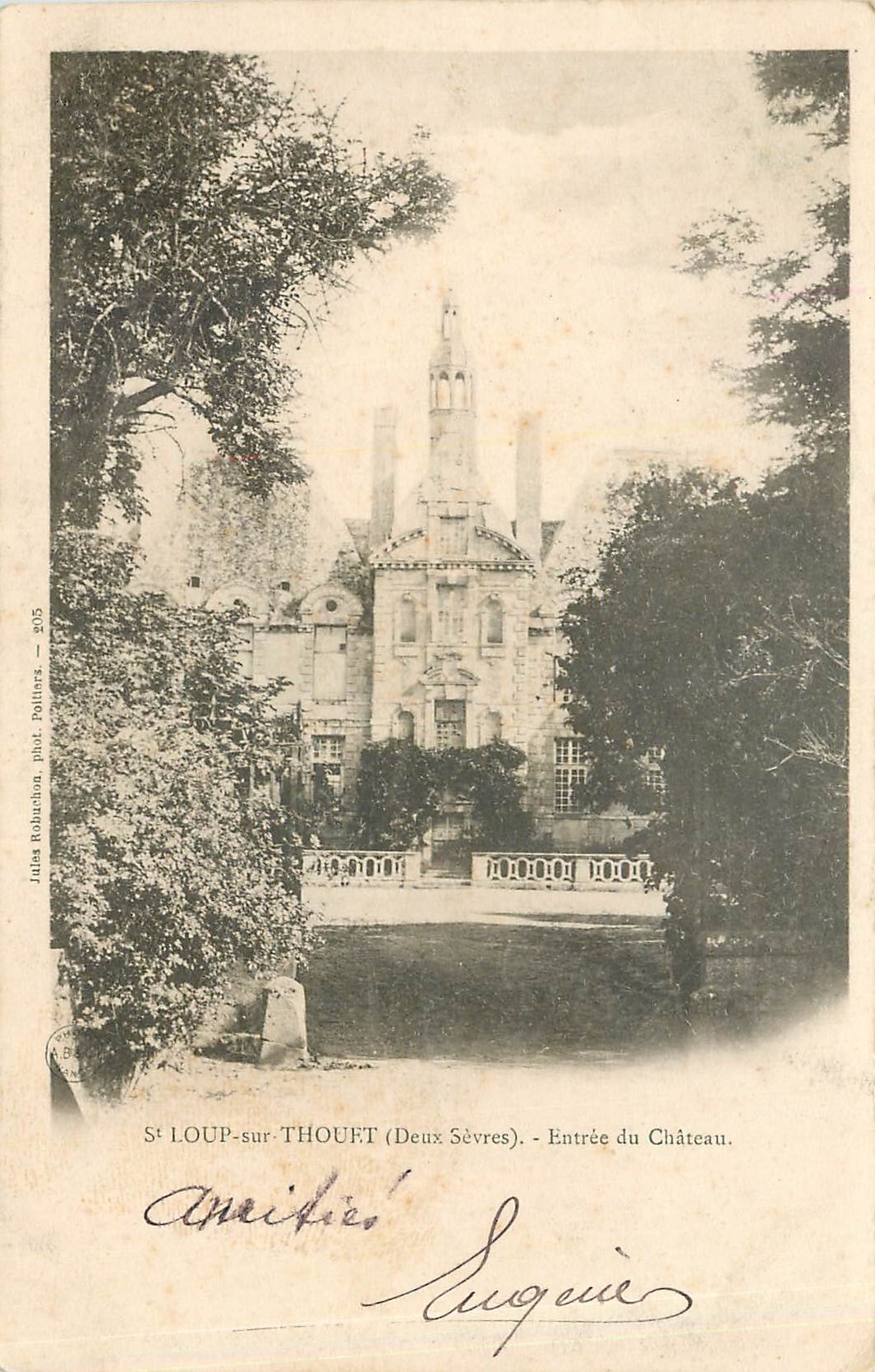 CPA St Loup sur Thouet Deux Sevres Entree du Chateau 
