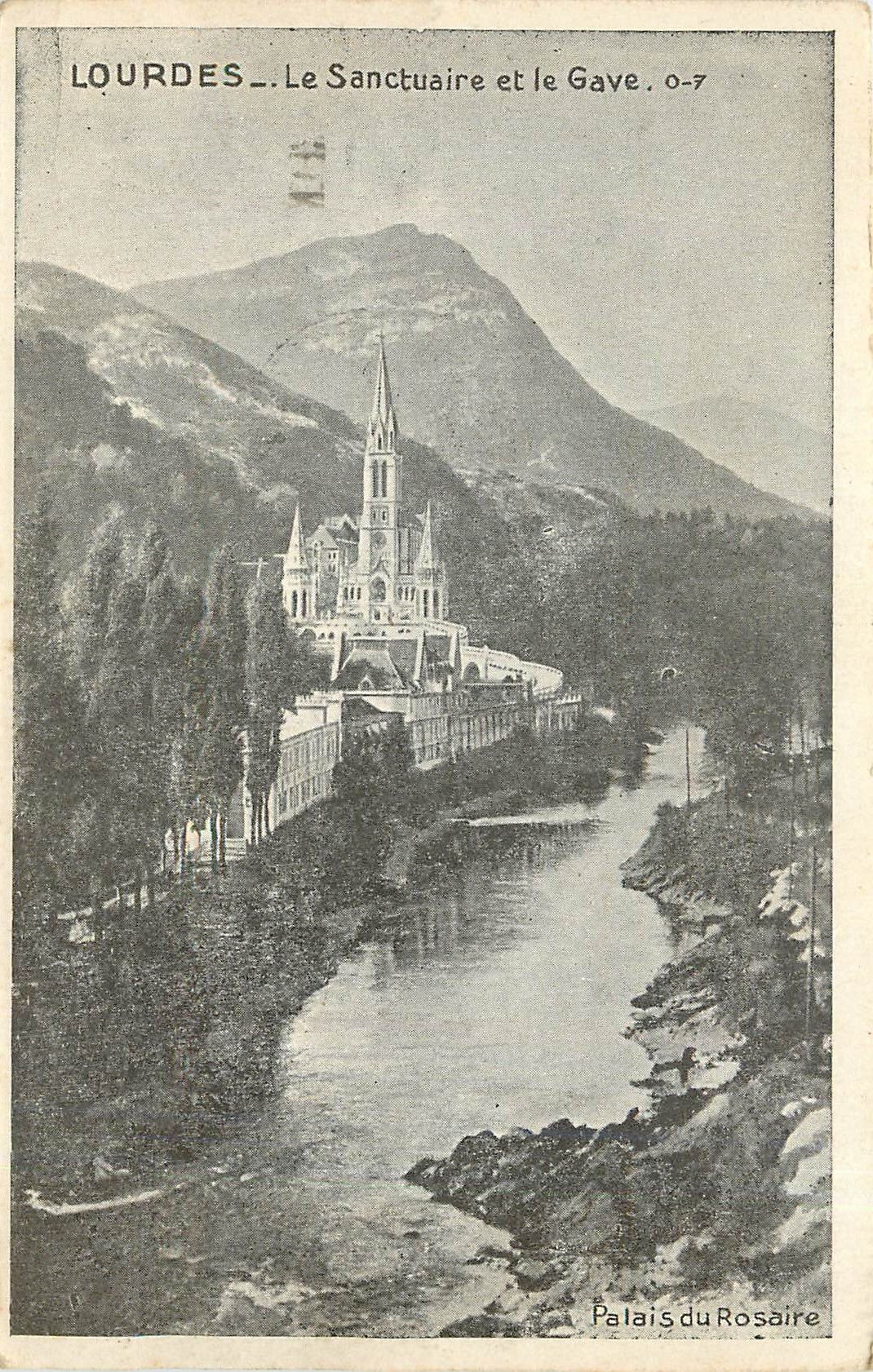 Lourdes — Le Sanctuaire et le Gave — Palais du Rosaire