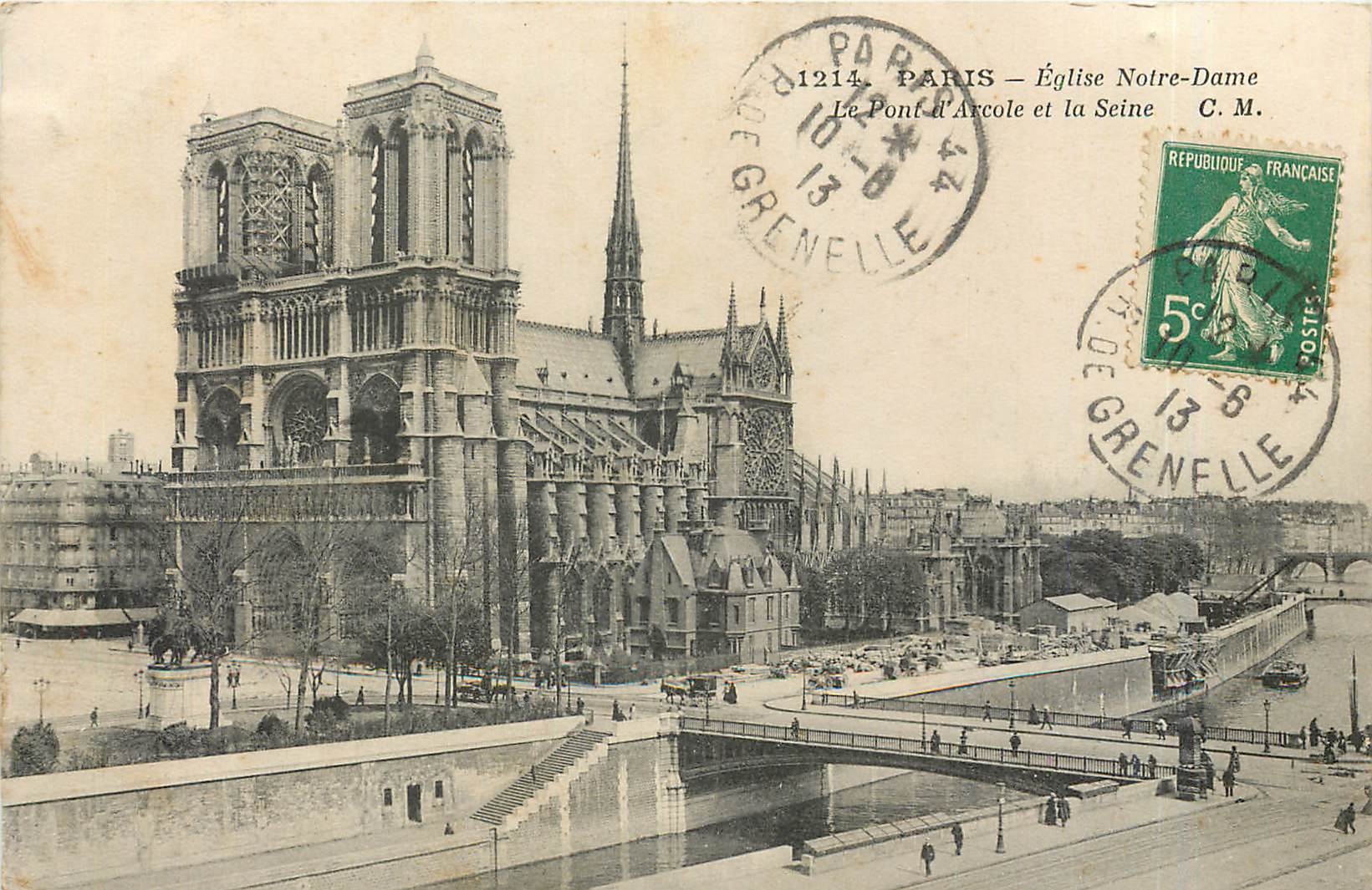 CPA Paris Eglise Notre Dame Le Pont d'Arcole et la Seine 