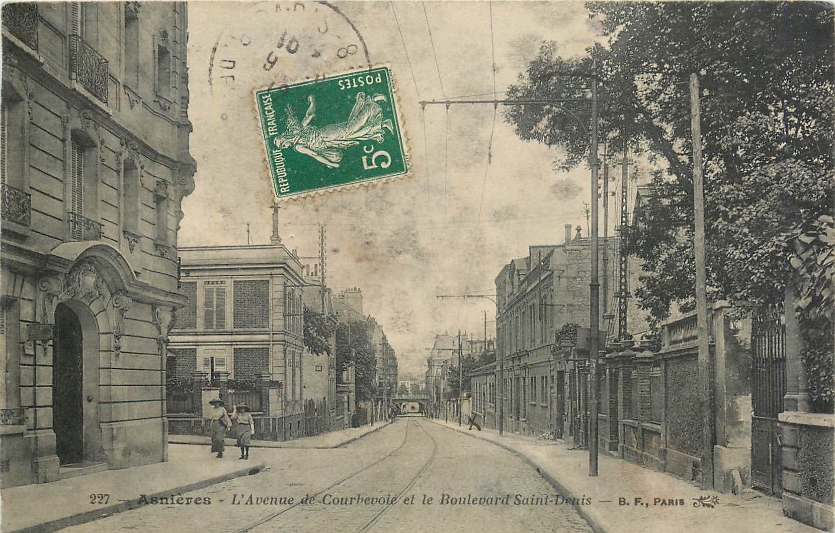 CPA Asnieres L'Avenue de Courbevoie et le Boulevard Saint Denis 