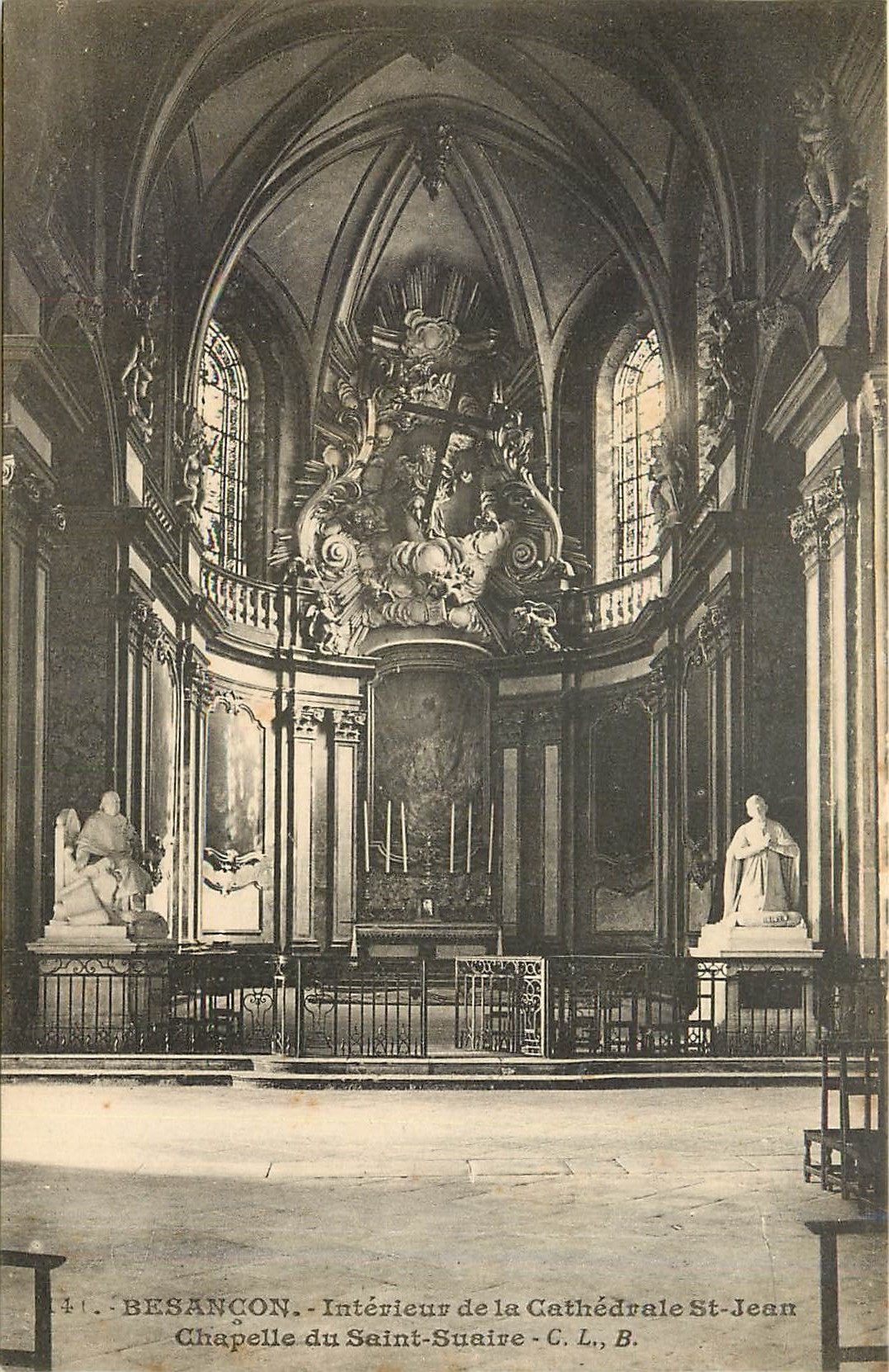 CPA Besancon Interieur de la Cathedrale St Jean Chapelle du Saint Suaire 