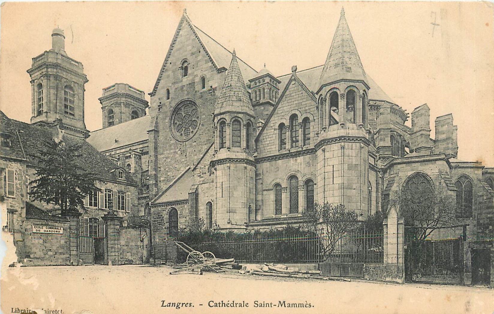 CPA Langres Cathedrale Saint Mammes 
