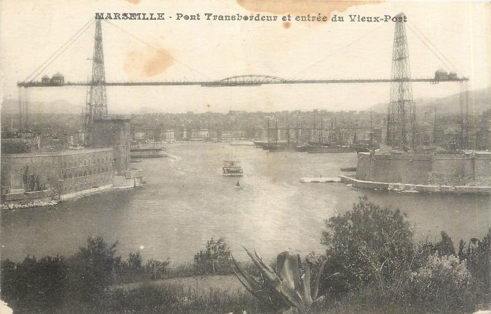 CPA Marseille Pont Transbordeur et entree du Vieux Port 