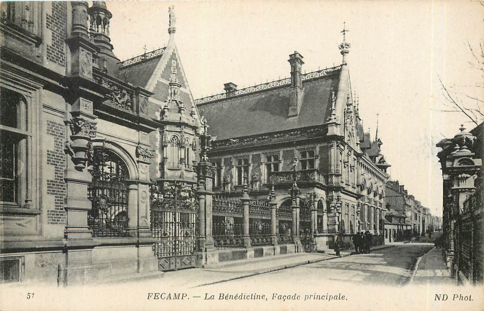 CPA Fecamp La Benedictine Facade principale 