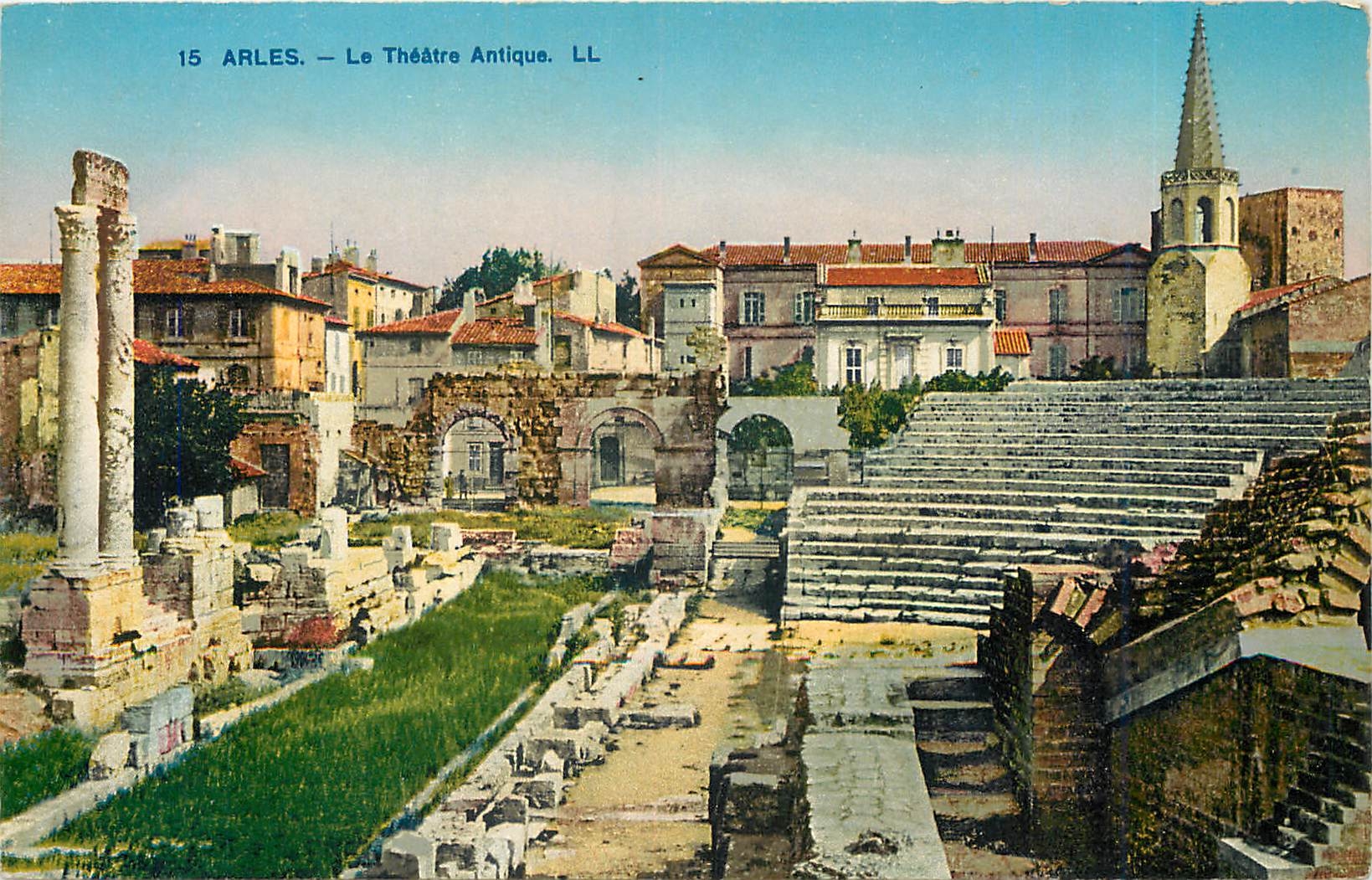 CPA Arles Le Theatre Antique 