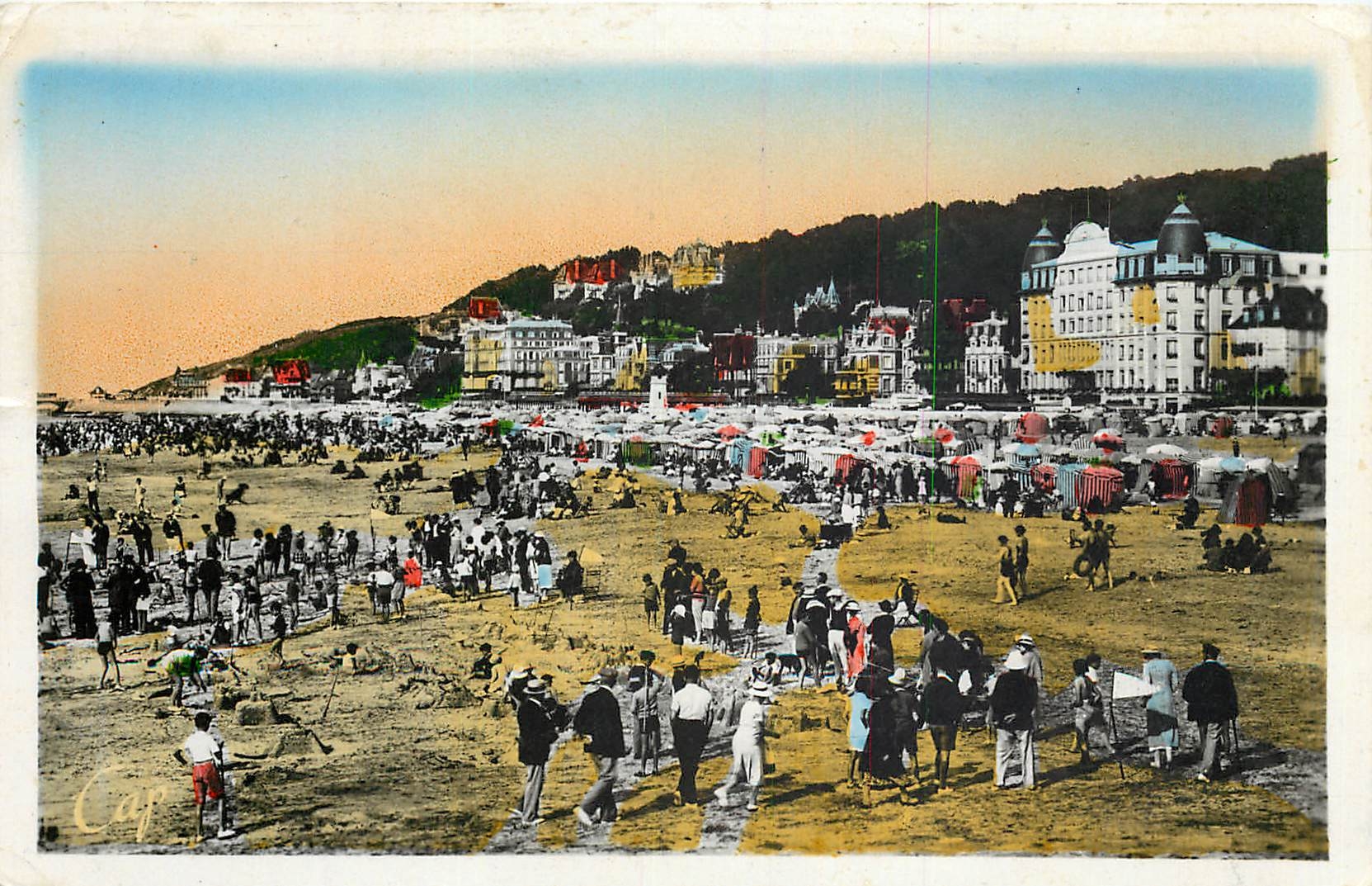 CPA Trouville Reine des Plages Panorama de la plage 