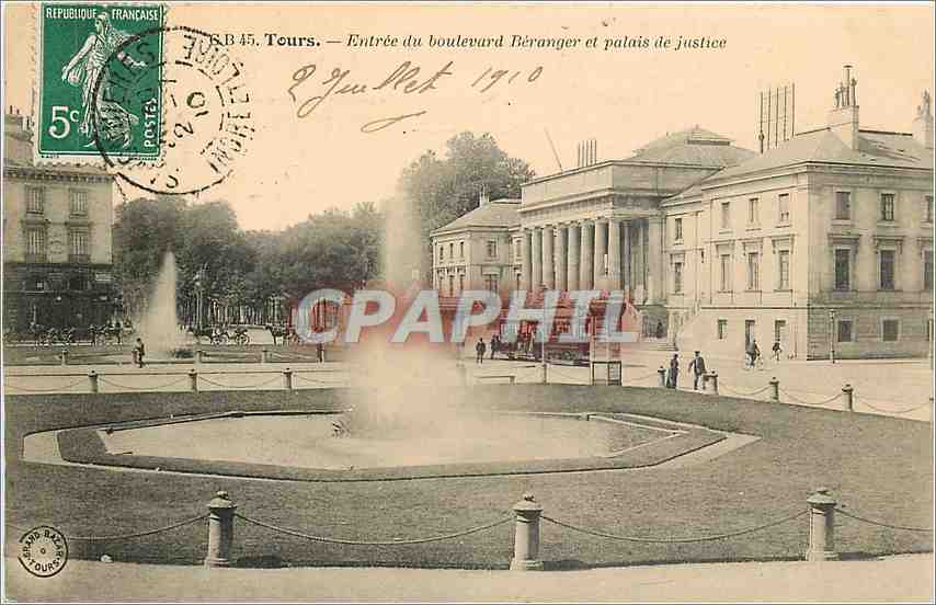 CPA Tours Entree du Boulevard Beranger et palais de justice Tramway