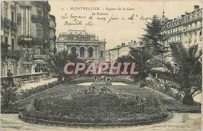 CPA Montpellier Square de la Gare de Palavas 