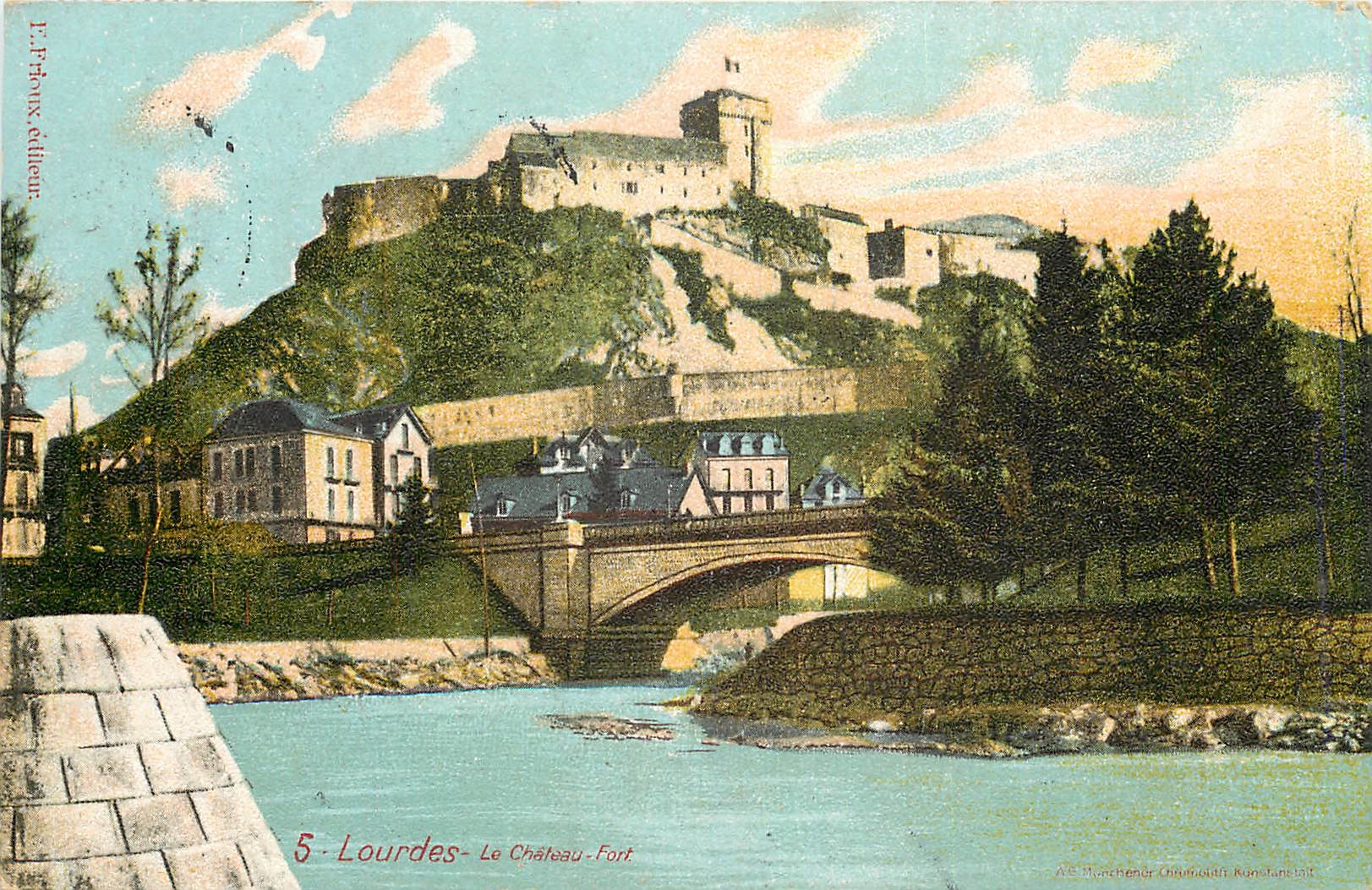 CPA Lourdes Le Chateau Fort 