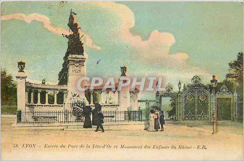 CPA Lyon Entree du Parc de la Tete d'Or et Monument des Enfants du Rhone 
