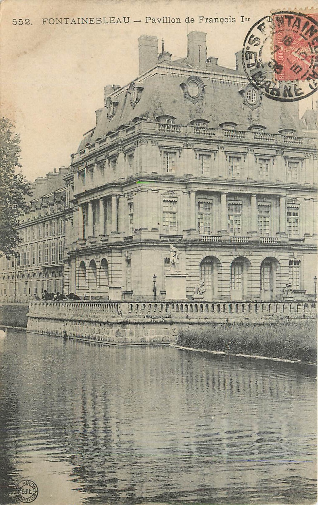Fontainebleau — Pavillon von François I. — Sironi Editore