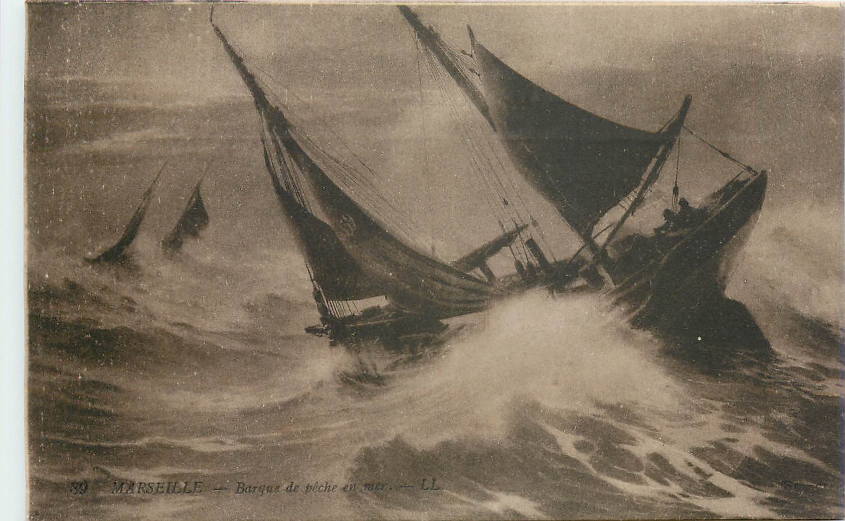 CPA Marseille Barque de peche en mer Bateau