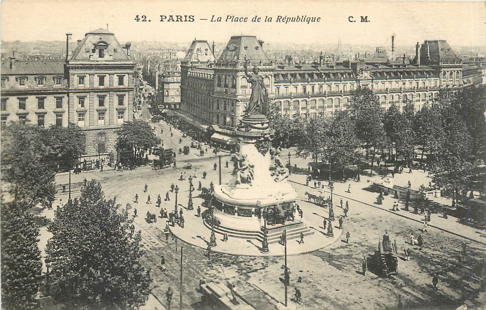 CPA Paris La Place de la Republique 
