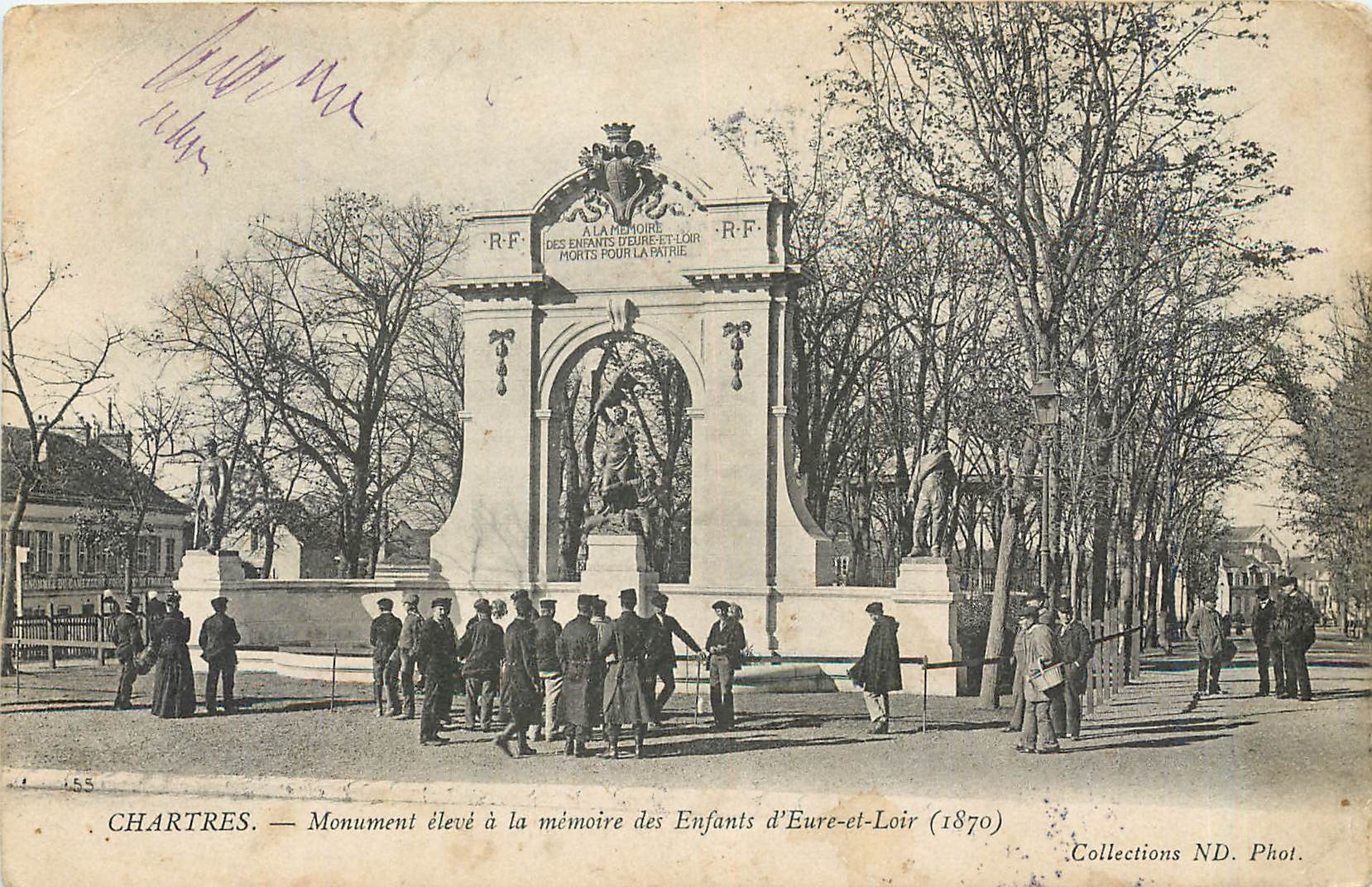 CPA Chartres Monument eleve a la memoire des Enfants d'Eure et Loir 