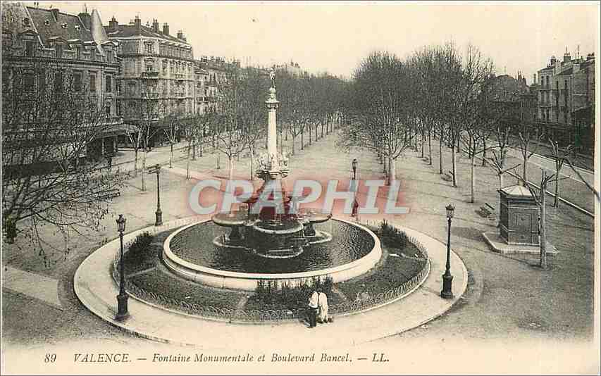 CPA Valence Fontaine Monumentale et Boulevard Bancel 