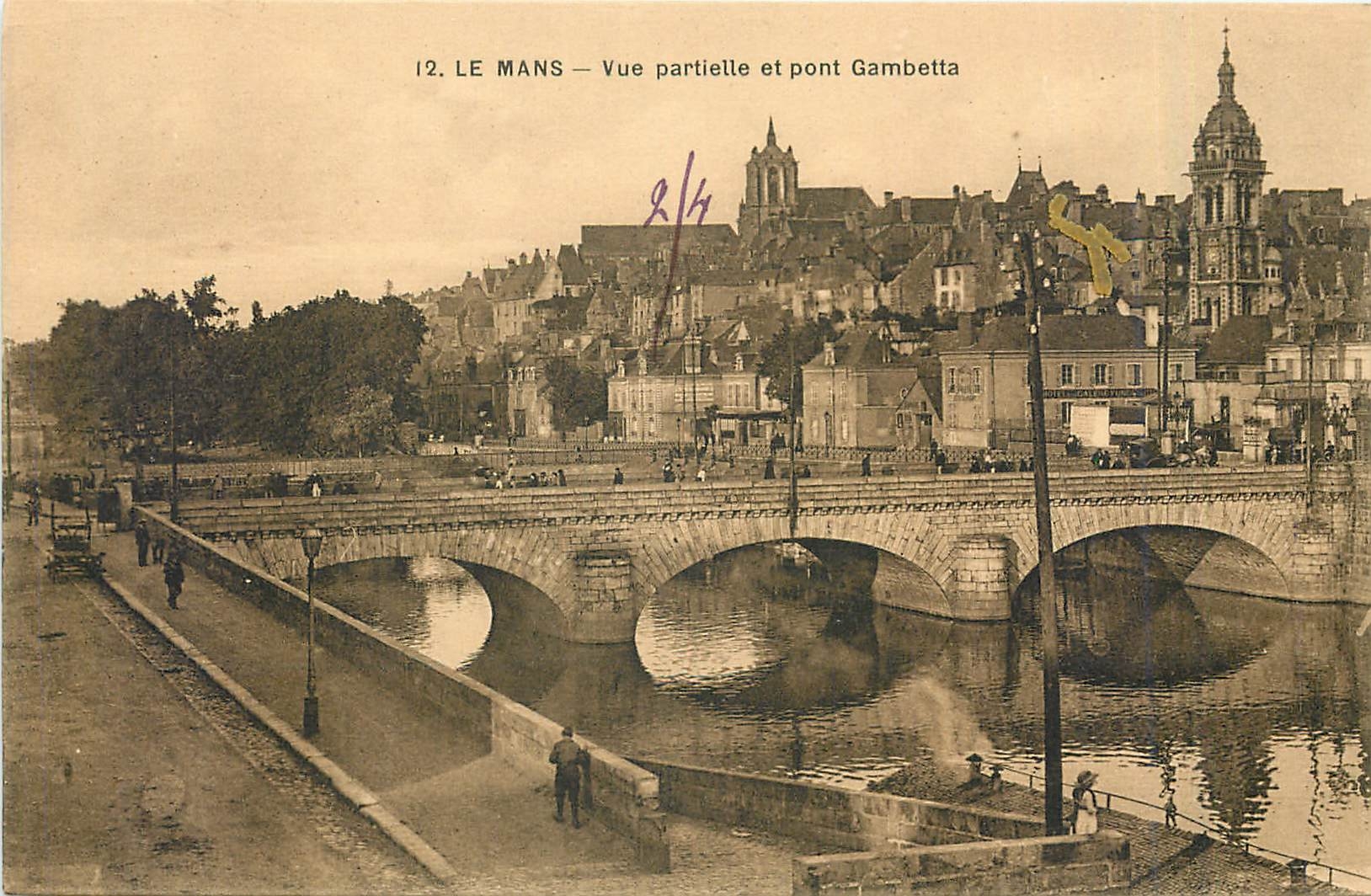 CPA Le Mans Vue partielle et pont Gambetta 