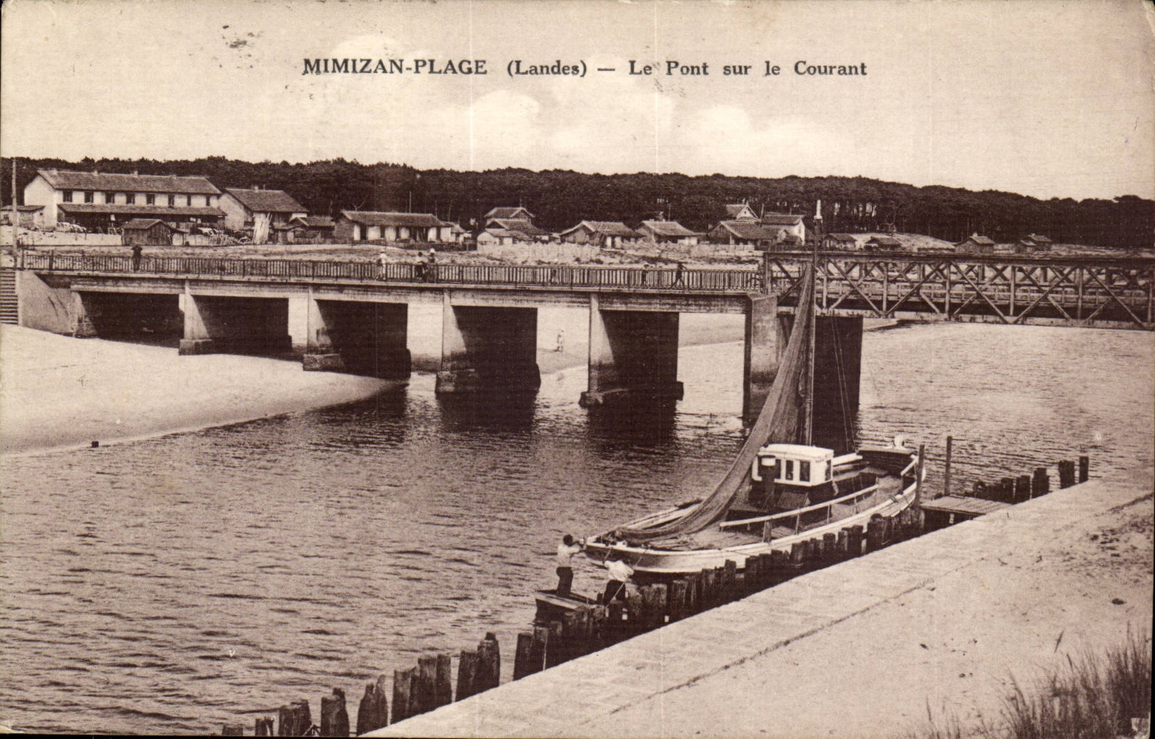 Mimizan plage CPA Le pont sur le courant (bateau)