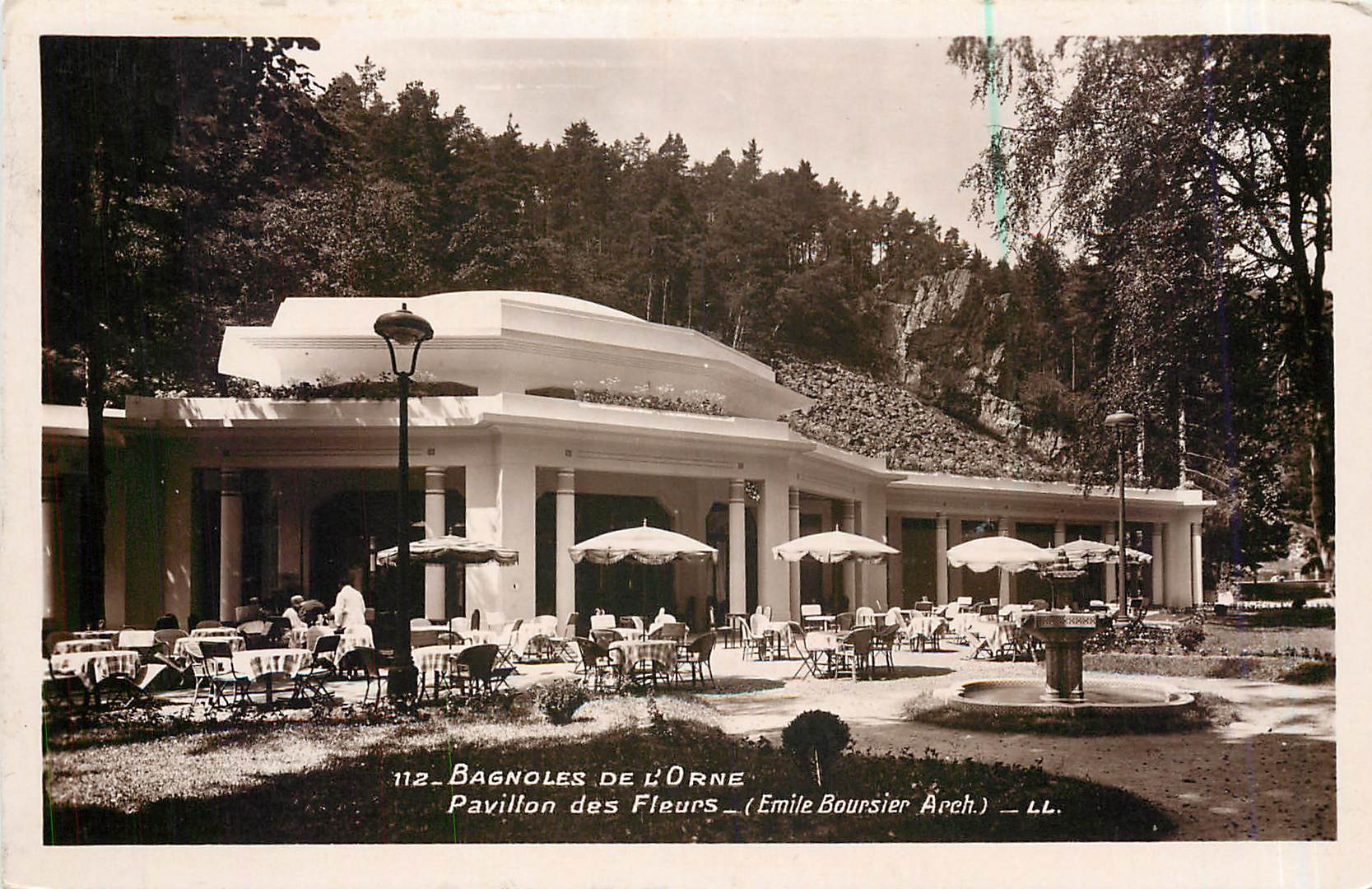 CPA Bagnoles de l'Orne Pavillon des Fleurs Emile Boursier Arch 