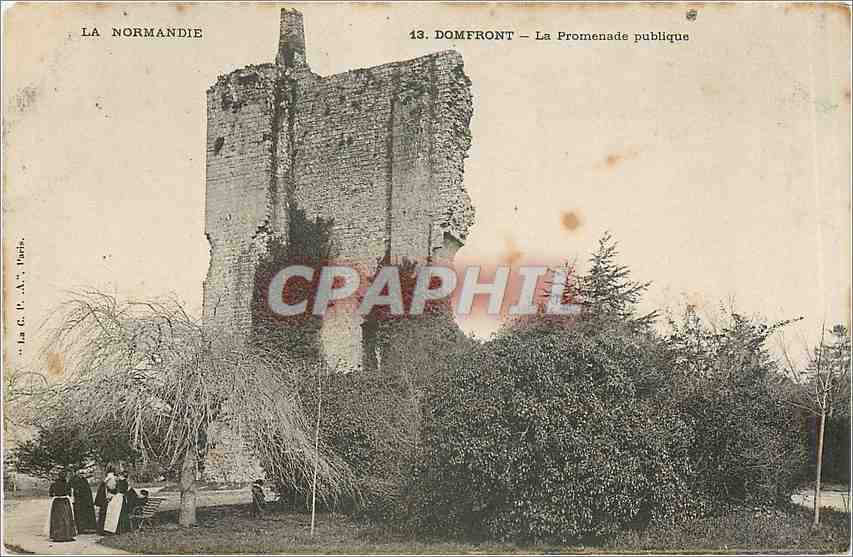 CPA La Normandie Domfront La Promenade publique 
