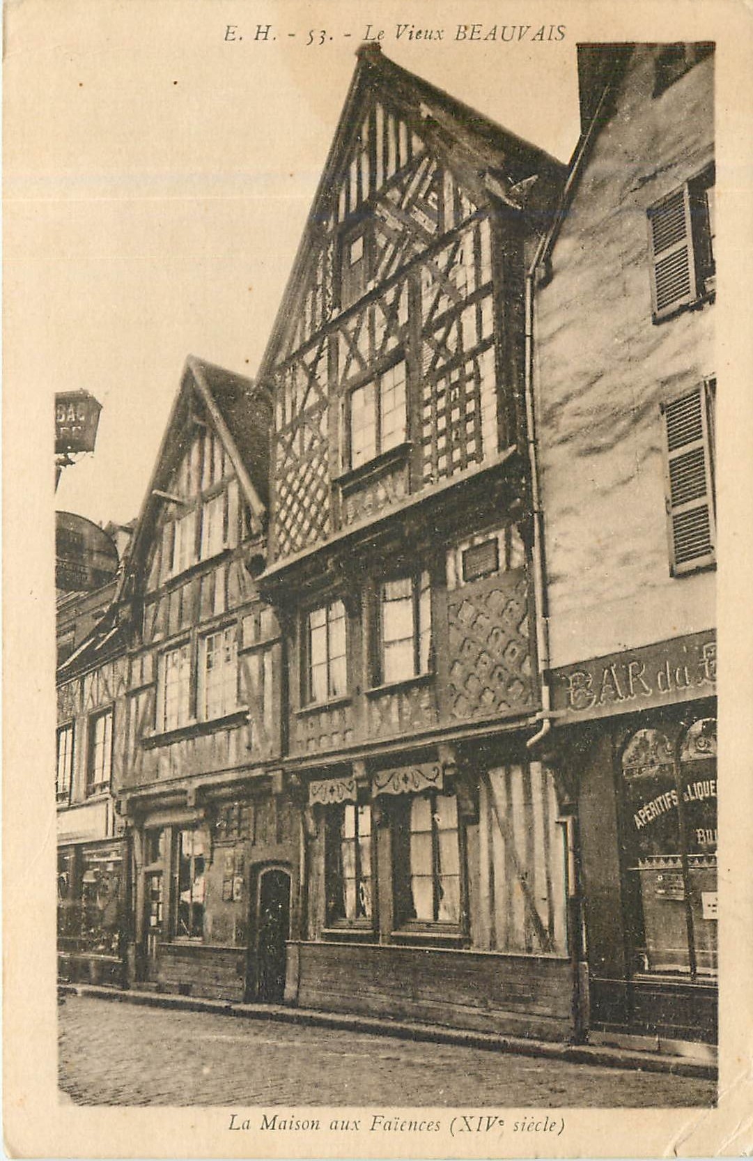 CPA Le Vieux Beauvais La Maison aux Faiences 