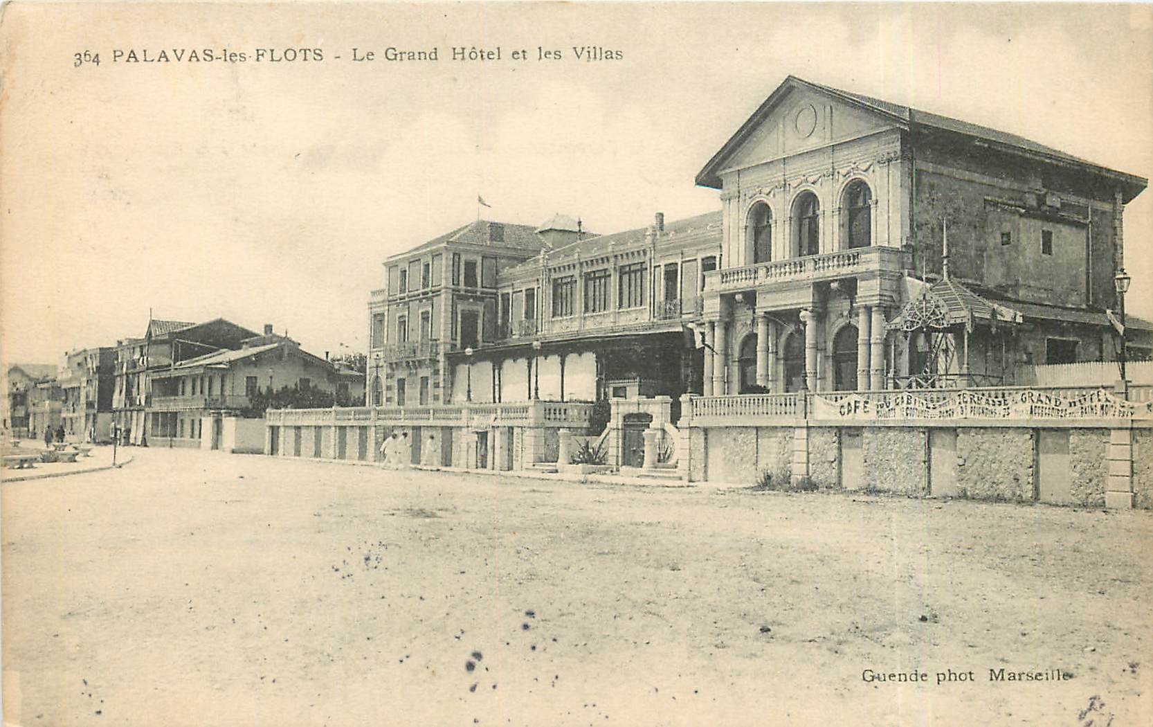 CPA Palavas les Flots Le Grand Hotel et les Villas 