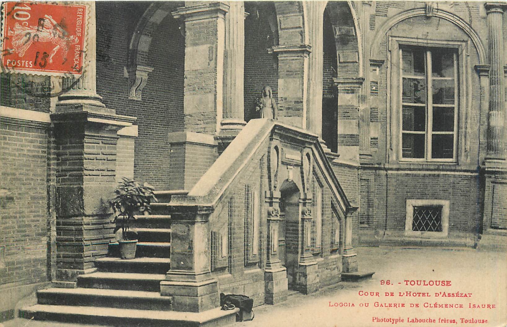 Cour de l'Hôtel d'Assézat — Toulouse — Phototypie Labouche frères
