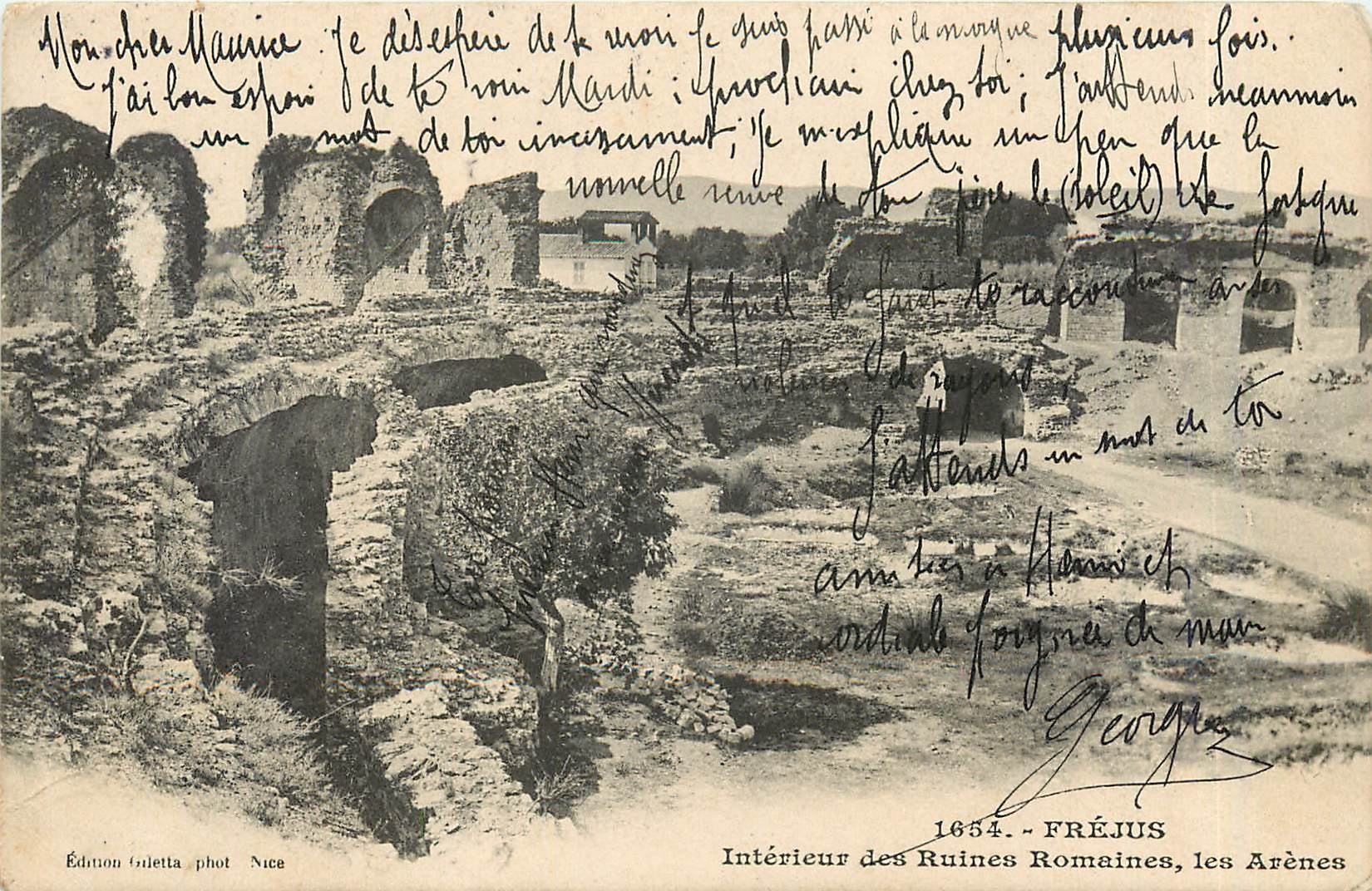 CPA Frejus Interieur des Ruines Romaines les Arenes 