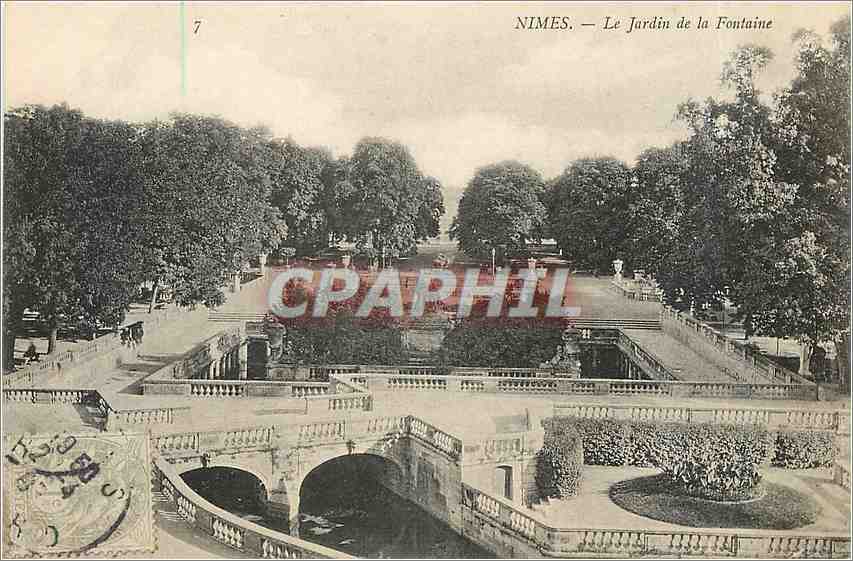 CPA Nimes Le Jardin de la Fontaine 
