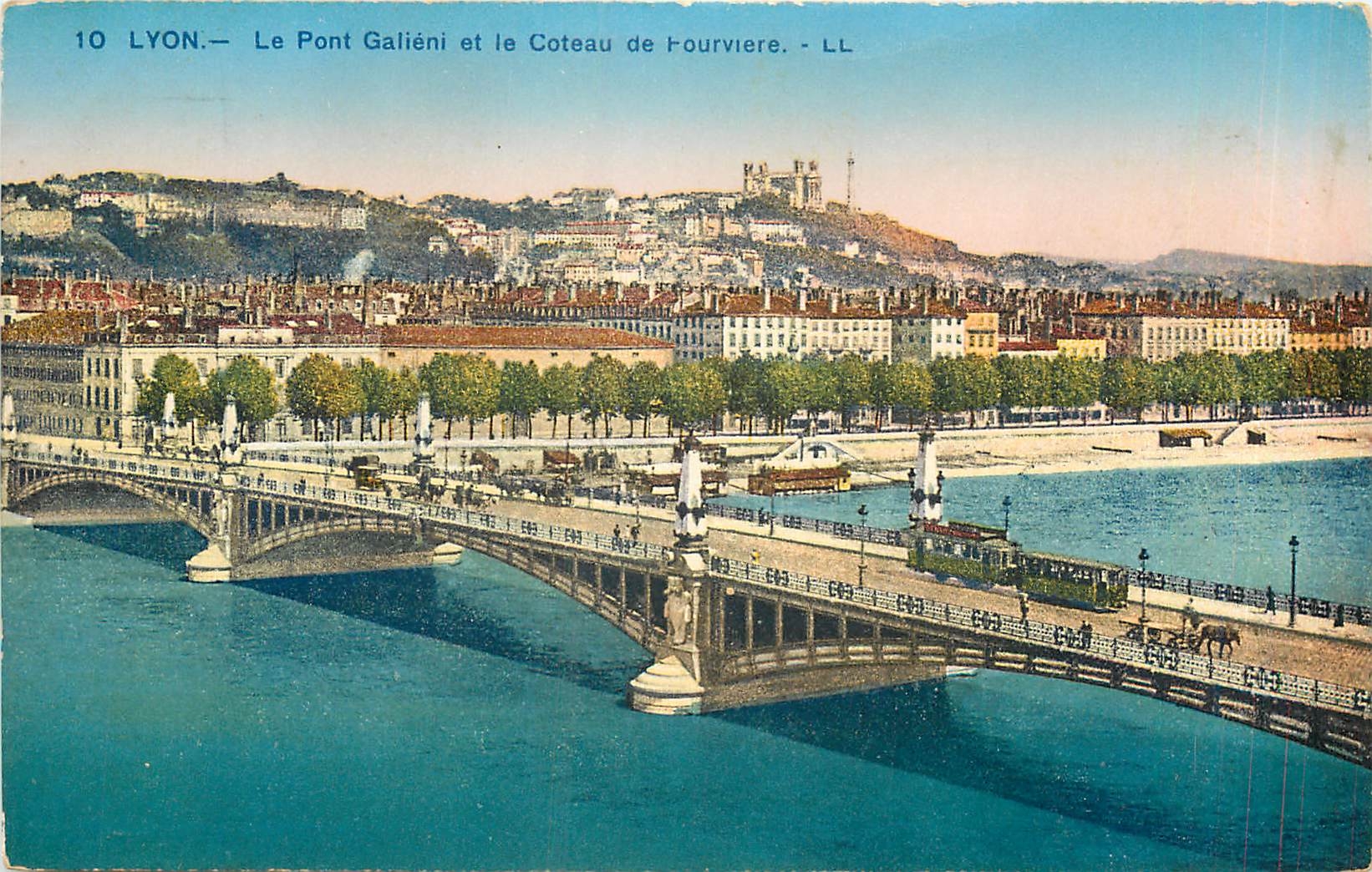 CPA Lyon Le Pont Galieni et le Coteau de Fourviere 