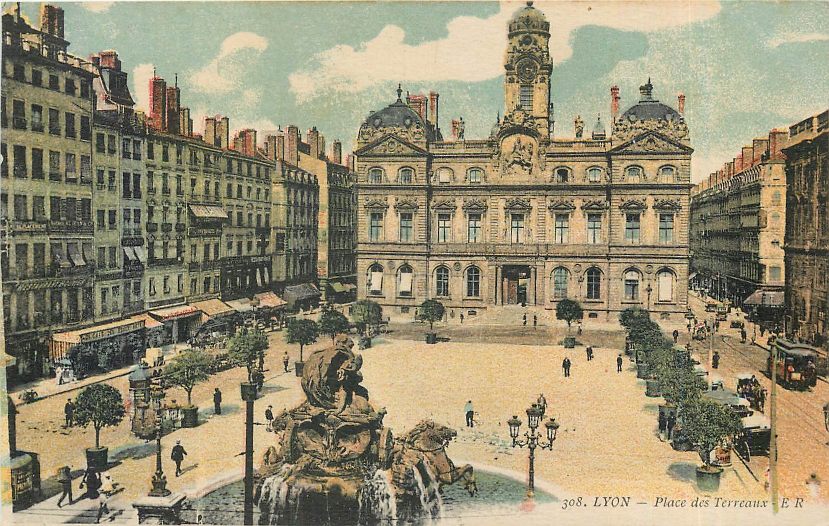 CPA Lyon Place des Terreaux 