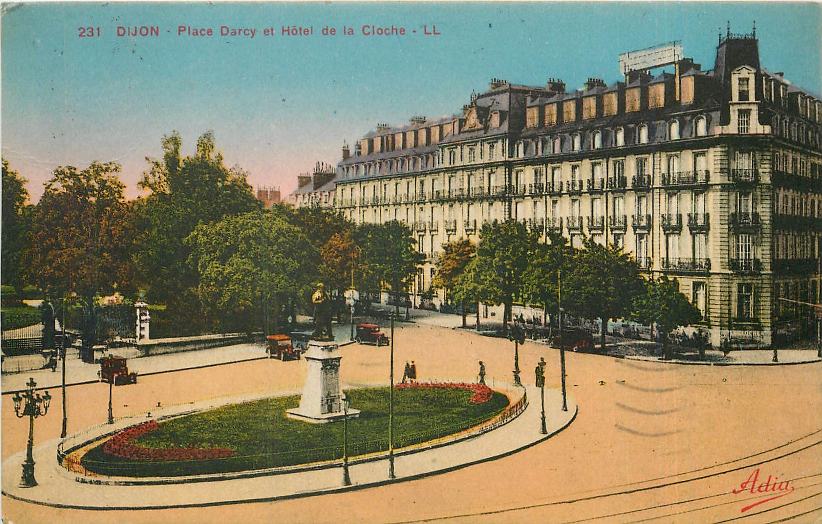 CPA Dijon Place Darcy et Hotel de la Cloche 