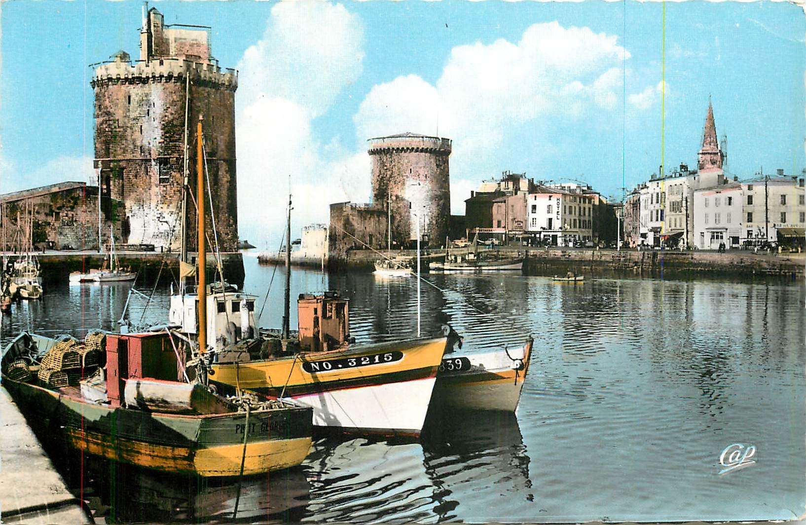 CPM La Rochelle Le Port Bateaux