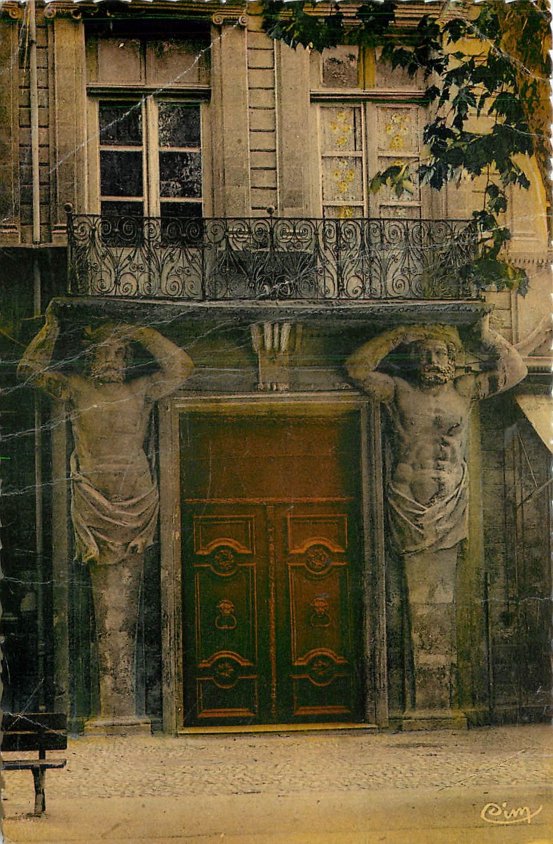 CPA Aix en Provence B du Rh Cariatides de l'Hotel d'Espanet 