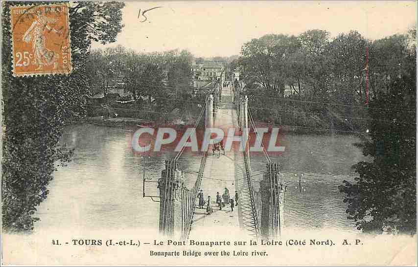 CPA Tours L et L Le Pont Bonaparte sur la Loire Cote Nord 