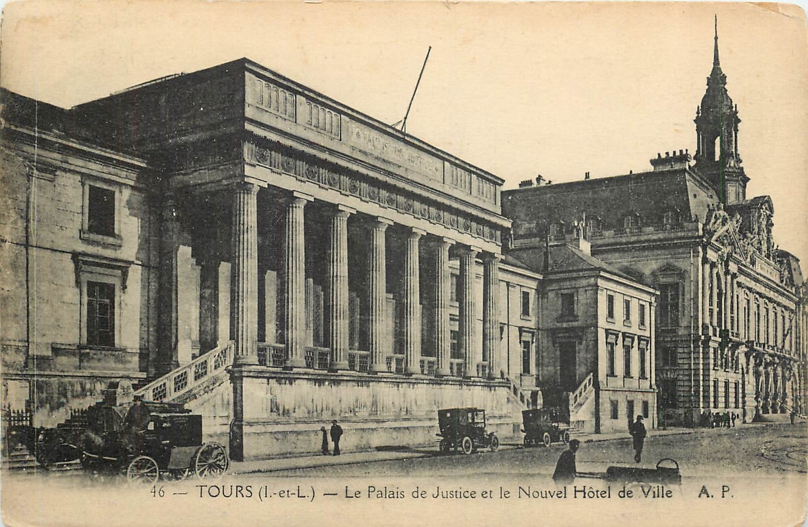 CPA Tours L et L Le Palais de Justice et le Nouvel Hotel de Ville 