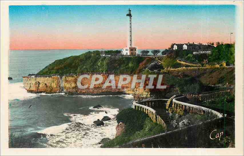 CPA Biarritz Le Phare et les nouveaux Jardins 