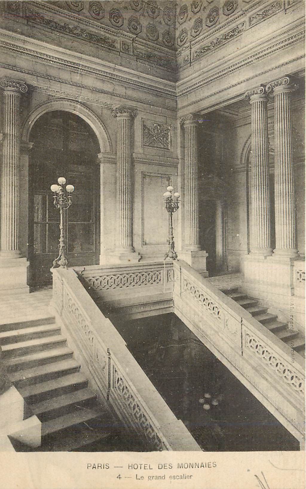 CPA Paris Hotel des Monnaies Le grand Escalier 
