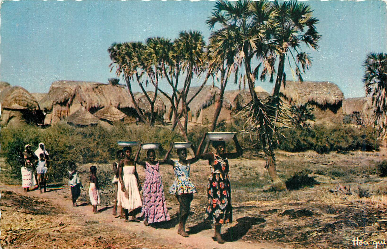 CPM Sur le chemin de la Fontaine Afrique