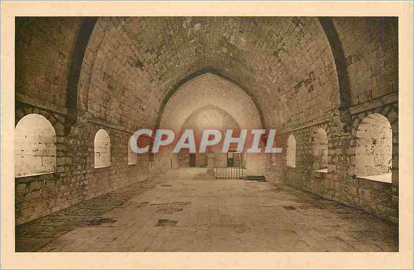 CPA Abbaye de Senanque Gordes Vaucluse Ancien dortoir 