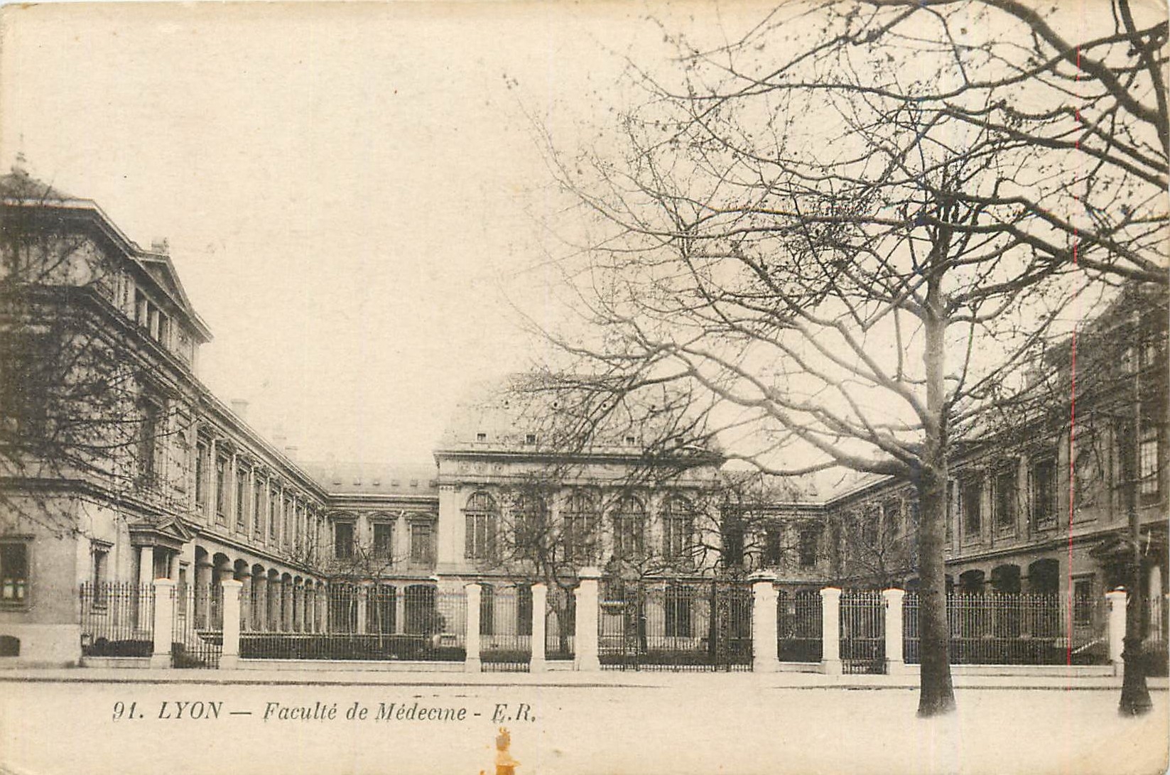 CPA Lyon Faculte de Medecine 