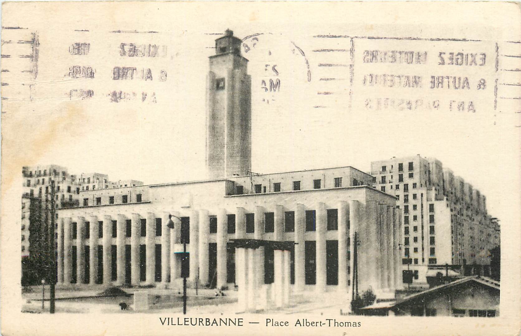 VILLEURBANNE — Place Albert-Thomas — Phototypie Lescutien