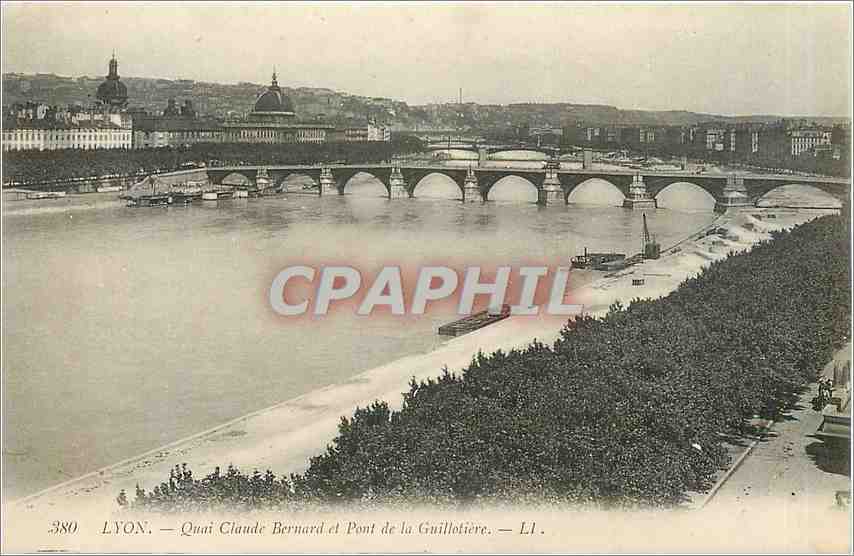 CPA Lyon Quai Claude Bernard et Pont de la Guillotiere 