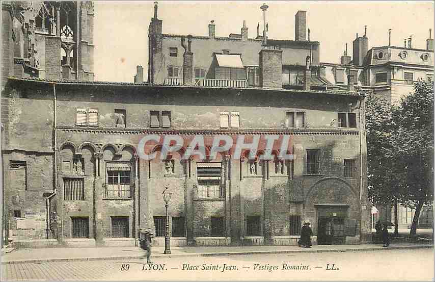 CPA Lyon Place Saint Jean Vestiges Romains 