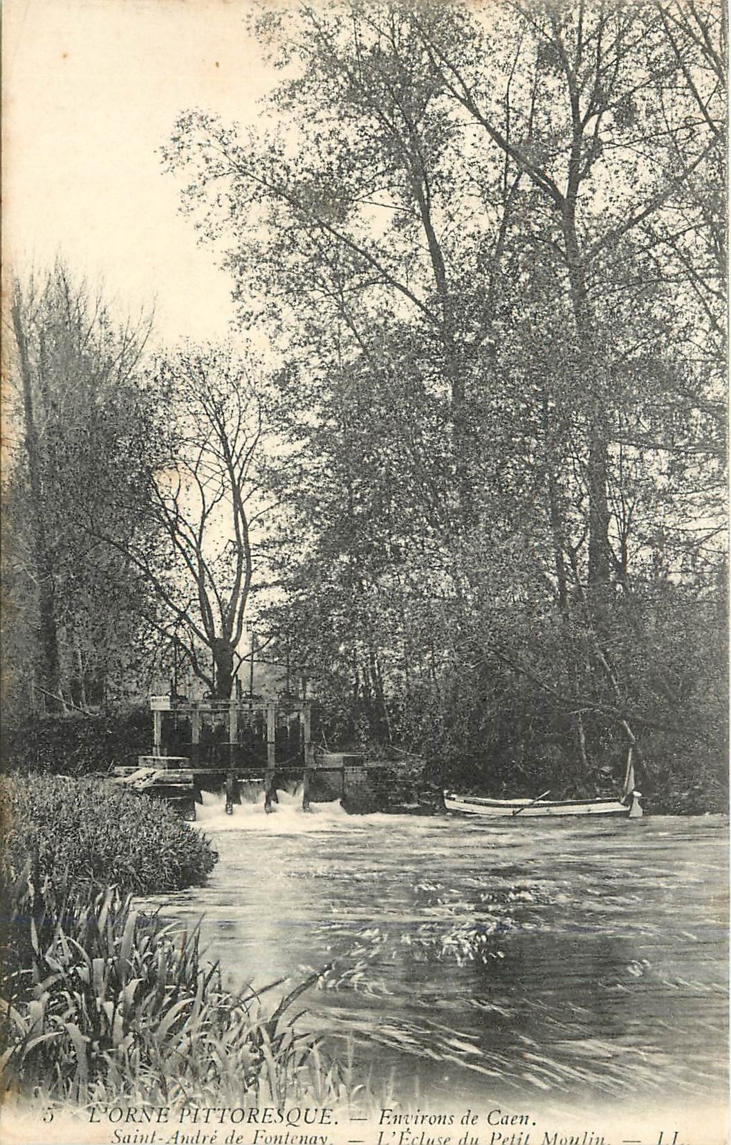 CPA L'Orne Pittoresque Environs de Caen Saint Andre de Fontenay 