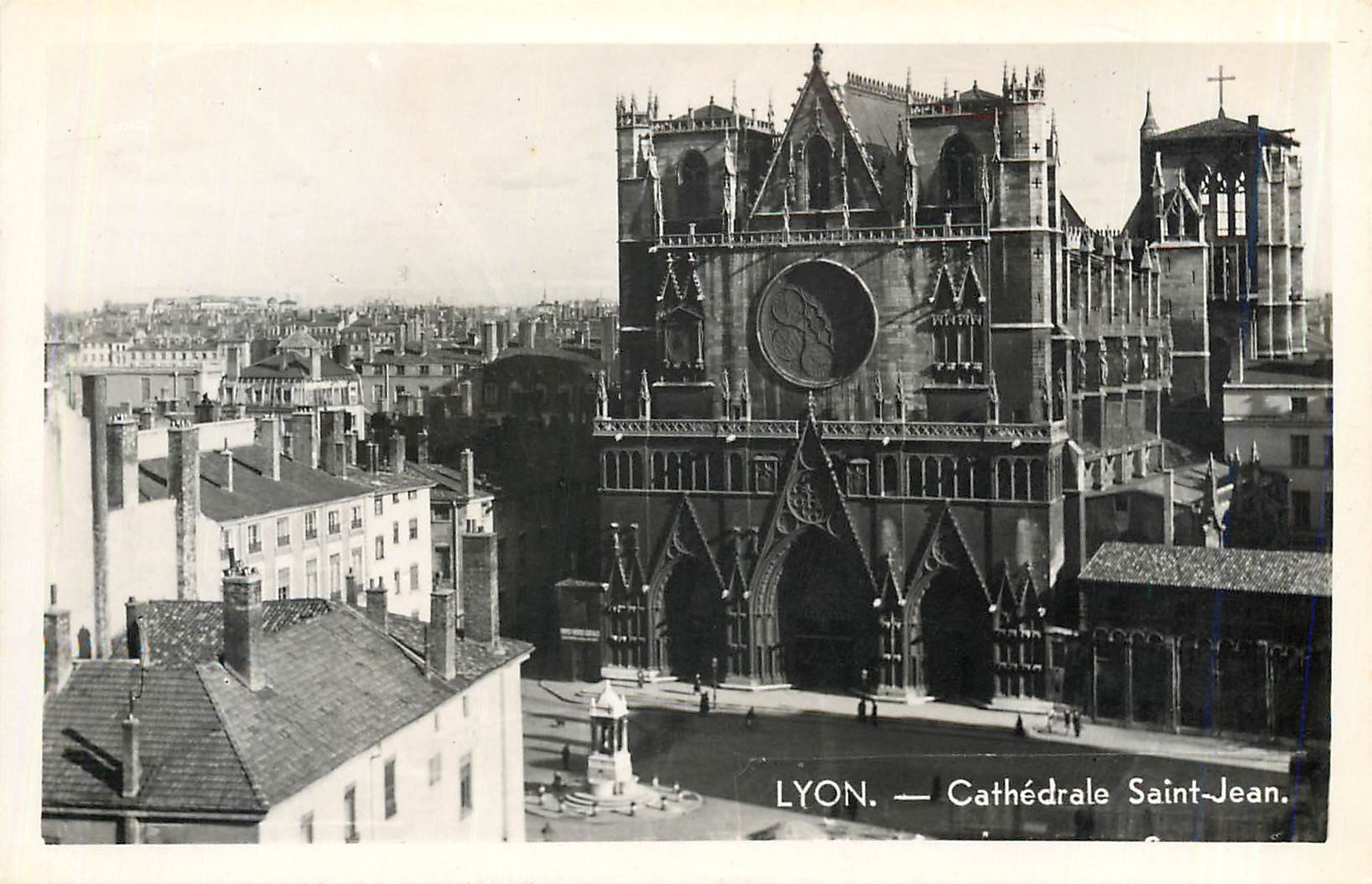 CPA Lyon Cathedrale Saint Jean 