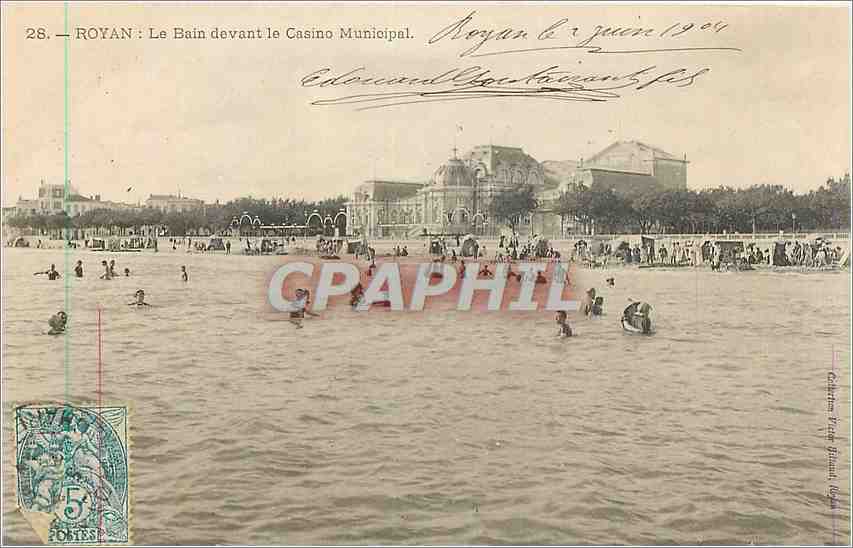 CPA Royan Le Bain devant le Casino Municipal 