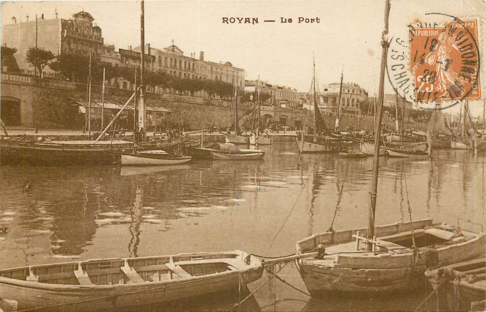 CPA Royan Le Port Bateaux